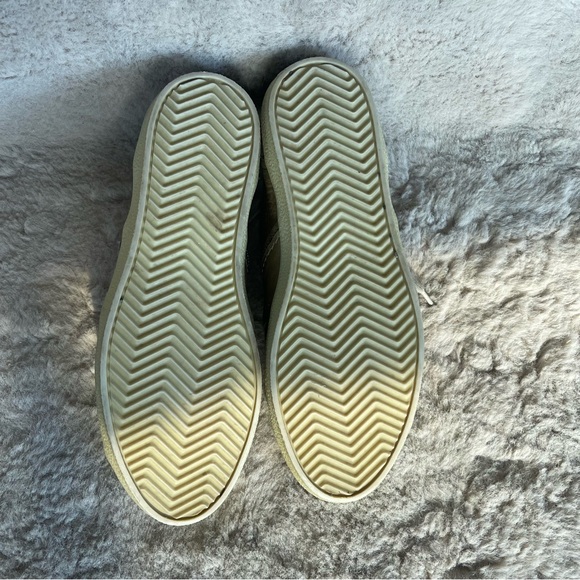 Burberry Low Top Leather Sneakers - Picture 11 of 16